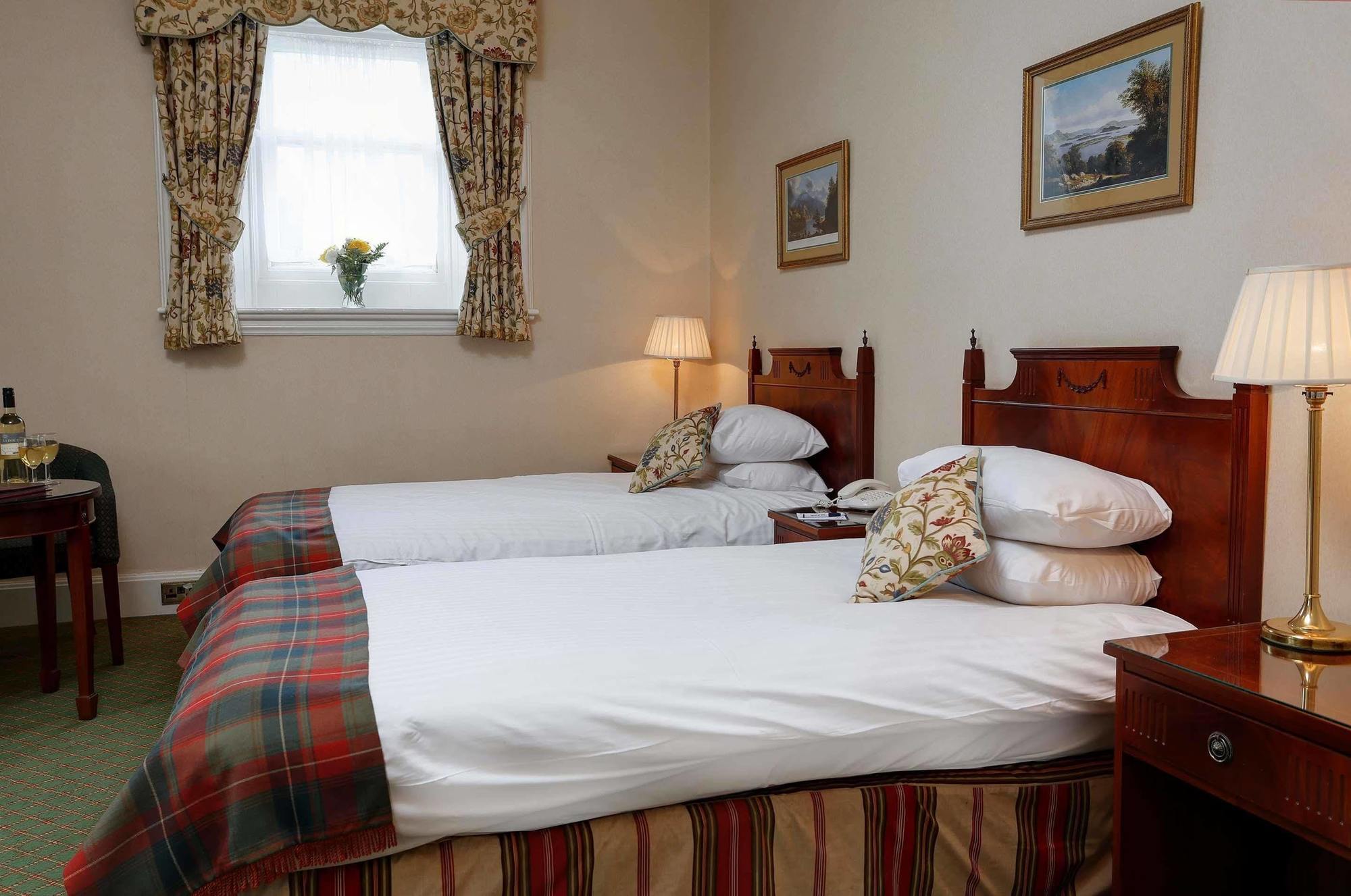Best Western Cartland Bridge Hotel Lanark Room photo